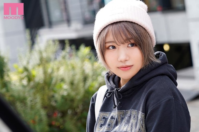 真琴亚美(真琴つぐみ、Tsugumi Makoto)写真资料职业历程实时更新